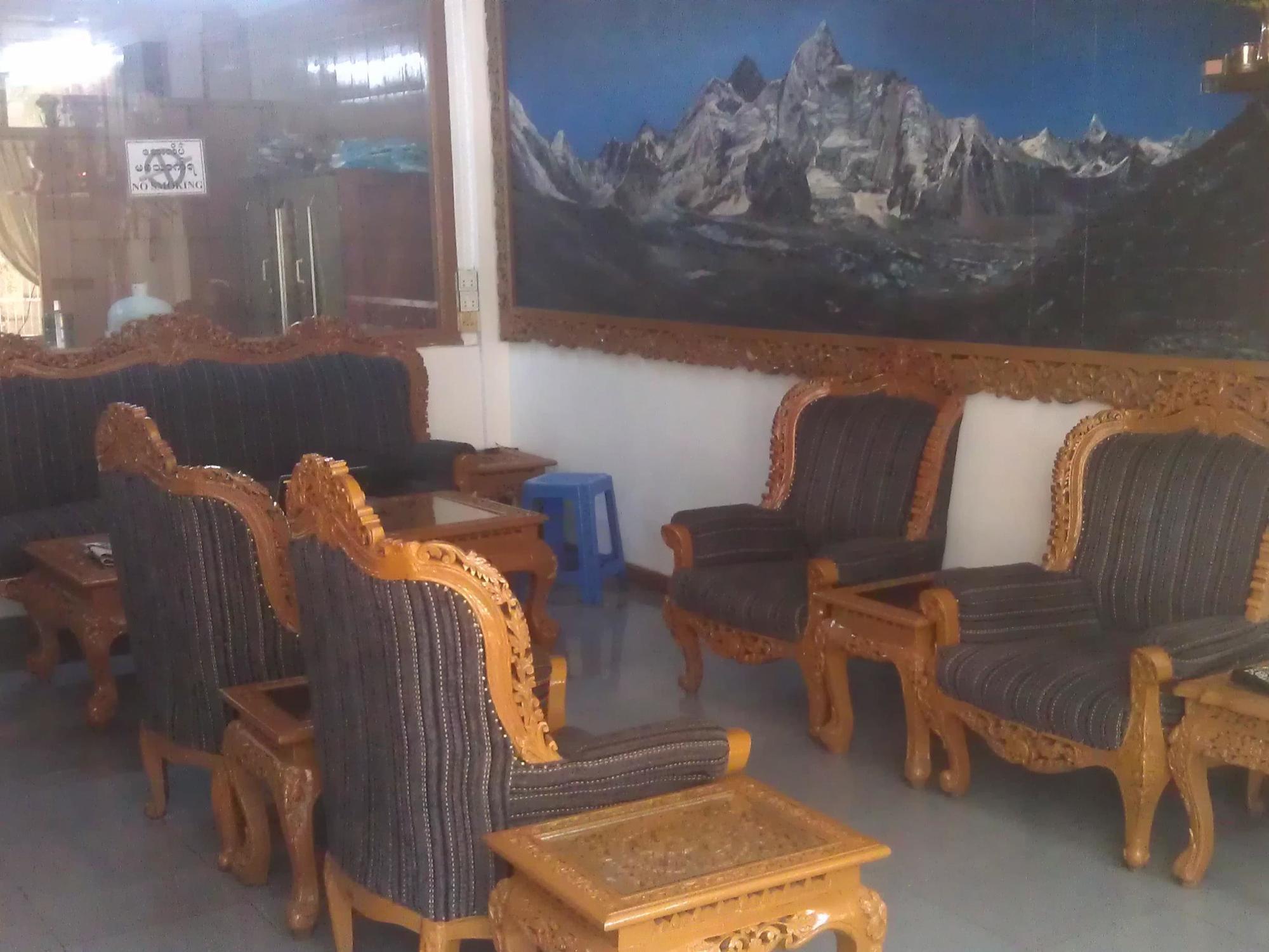 Everest Hotel Yangon Eksteriør bilde