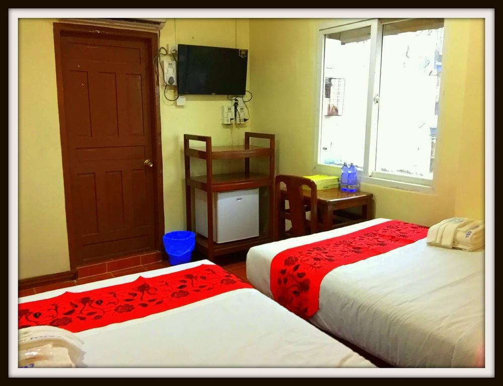Everest Hotel Yangon Eksteriør bilde