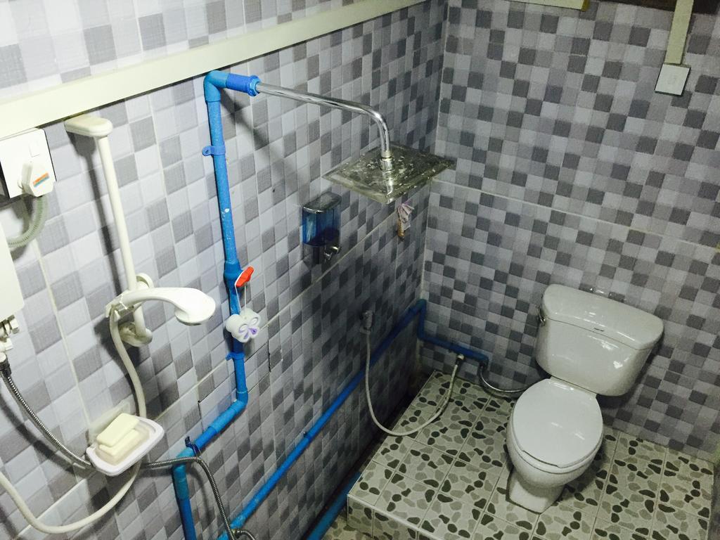 Everest Hotel Yangon Eksteriør bilde