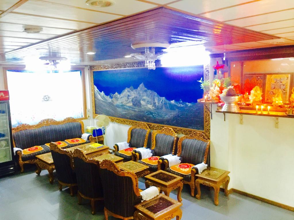 Everest Hotel Yangon Eksteriør bilde